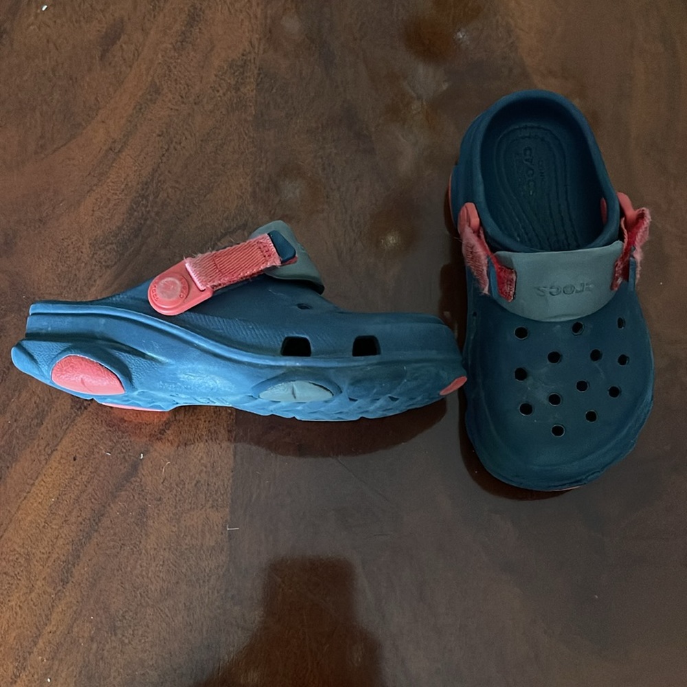 Boys Crocs - Picture 2 of 4